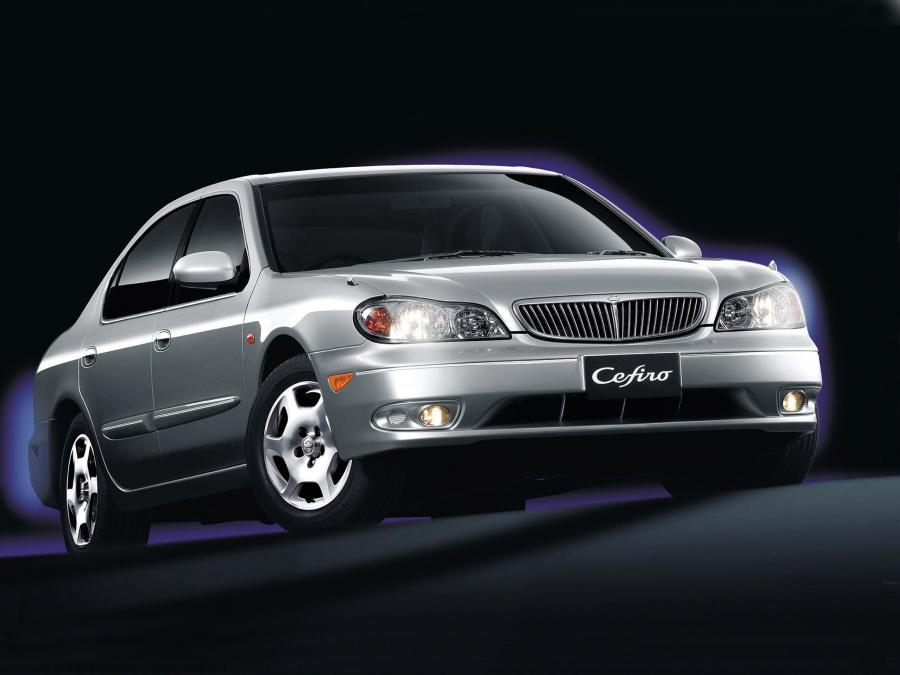  Nissan Cefiro 1998 года  (фото 4 из 5)